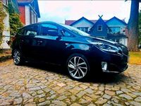 Gebraucht Kia Carens 135 PS (99 kW) 2016 Schwarz Van / Kleinbus