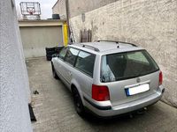 Gebraucht VW Passat 101 PS (74 kW) 1999 Silber Kombi