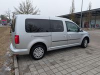 Gebraucht VW Caddy Maxi Trendline 125 PS (91 kW) 2017 Grau Van / Kleinbus
