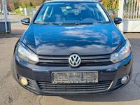 Gebraucht VW Golf VI Team 105 PS (77 kW) 2010 Schwarz Kleinwagen