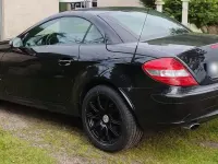Second-hand Mercedes SLK200 163 CP (119 kW) 2007 Negru Cabrio