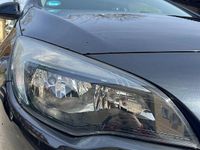 Gebraucht Opel Astra Edition 101 PS (74 kW) 2012 Schwarz Limousine