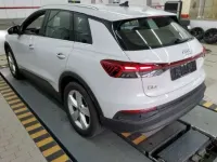 Second-hand Audi Q4 e-tron Comfort 150 kW (204 CP) 2023 Alb SUV