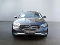 Gebraucht Mercedes E220 Avantgarde 194 PS (142 kW) 2021 Grau Limousine