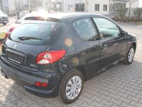 Gebraucht Peugeot 206 75 PS (55 kW) 2009 Grau Limousine