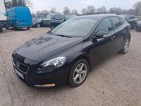 Gebraucht Volvo V40 Kinetic 120 PS (88 kW) 2016 Schwarz Limousine