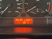 Gebraucht BMW 320 Exclusive 150 PS (110 kW) 2005 Schwarz Kombi