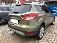 Gebraucht Ford Kuga Titanium 140 PS (102 kW) 2013 Grün SUV