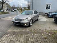 Gebraucht Mercedes C270 Elegance 170 PS (125 kW) 2004 Gold Limousine