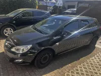 Gebraucht Opel Astra 125 PS (91 kW) 2012 Schwarz Kombi