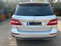 Gebraucht Mercedes ML350 258 PS (189 kW) 2014 Silber SUV