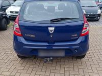 Gebraucht Dacia Sandero Basis 75 PS (55 kW) 2009 Blau Limousine