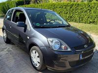 Gebraucht Ford Fiesta Style 60 PS (44 kW) 2008 Grau Limousine