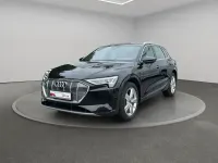 Gebraucht Audi e-tron Advanced 300 kW (408 PS) 2023 Mythosschwarz metallic SUV