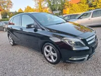 Gebraucht Mercedes B180 122 PS (89 kW) 2014 Schwarz Kleinwagen