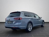 Gebraucht VW Passat Business 200 PS (147 kW) 2023 Mondsteingrau Kombi