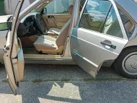 Gebraucht Mercedes 190 1990 Andere farben Limousine
