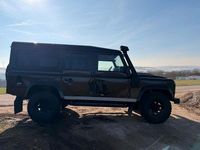 Second-hand Land Rover Defender 122 CP (89 kW) 2010 Negru SUV