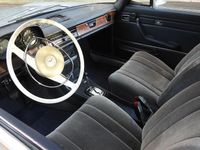 Gebraucht Mercedes W114 131 PS (96 kW) 1969 Silber Coupé
