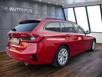 Gebraucht BMW 330e Advantage 292 PS (214 kW) 2021 Rot Kombi