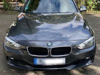 Gebraucht BMW 320 184 PS (135 kW) 2013 Grau Limousine