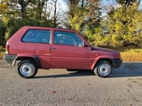 Używany Fiat Panda 54 KM (39 kW) 2002 Czerwony Hatchback