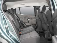 Neu Dacia Sandero Expression 91 PS (66 kW) 2025 Zedergrün Kleinwagen