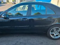 Gebraucht Mercedes C180 143 PS (105 kW) 2006 Schwarz Limousine