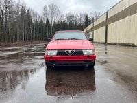 Gebraucht Alfa Romeo 75 155 PS (114 kW) 1987 Rot Limousine