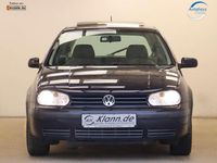 Gebraucht VW Golf IV 75 PS (55 kW) 1998 Atlantikblau Kleinwagen