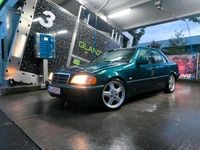 Gebraucht Mercedes C180 122 PS (89 kW) 1997 Grün Limousine