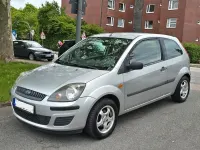 Gebraucht Ford Fiesta Ambiente 60 PS (44 kW) 2007 Silber Kleinwagen