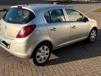 Gebraucht Opel Corsa 80 PS (58 kW) 2008 Silber Kleinwagen
