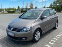 Second-hand VW Golf 110 CP (80 kW) 2011 Maro Monovolum