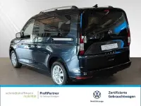 Gebraucht VW Caddy Life 122 PS (89 kW) 2023 Starlight blue (blau) Van / Kleinbus