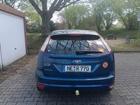 Second-hand Ford Focus Style 101 CP (74 kW) 2009 Albastru Berlinǎ