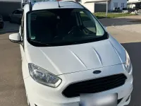 Gebraucht Ford Tourneo Courier Titanium 101 PS (74 kW) 2017 Weiß Van / Kleinbus
