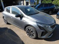 Neu Renault Clio V Techno 90 PS (66 kW) 2025 Grau Limousine