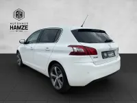 Gebraucht Peugeot 308 Allure 131 PS (96 kW) 2016 Weiß Limousine