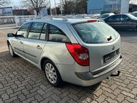 Gebraucht Renault Laguna GrandTour Dynamique 120 PS (88 kW) 2003 Silber Kombi