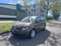 Gebraucht VW Touran 105 PS (77 kW) 2011 Braun Van / Kleinbus