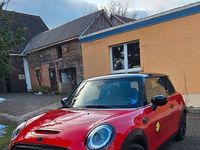 Gebraucht Mini Cooper SE Classic 135 kW (184 PS) 2023 Rot Kleinwagen