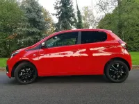 Gebraucht Peugeot 108 Style 72 PS (52 kW) 2021 Rot Limousine