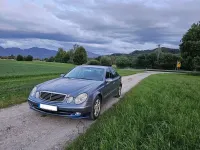 Gebraucht Mercedes E240 Avantgarde 177 PS (130 kW) 2004 Blau Limousine