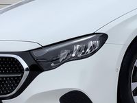 Gebraucht Mercedes E220 Avantgarde 197 PS (144 kW) 2024 Weiß Limousine