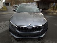 Neu Skoda Scala 150 PS (110 kW) 2026 Grau Kleinwagen