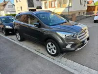 Gebraucht Ford Kuga 150 PS (110 kW) 2018 Grau SUV