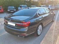 Second-hand BMW 730 Performance 265 CP (194 kW) 2018 Negru Berlinǎ