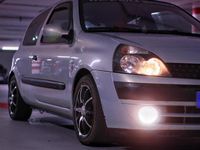 Gebraucht Renault Clio II 72 PS (52 kW) 2003 Grau Kleinwagen
