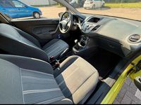 Gebraucht Ford Fiesta 65 PS (47 kW) 2009 Grün Kleinwagen